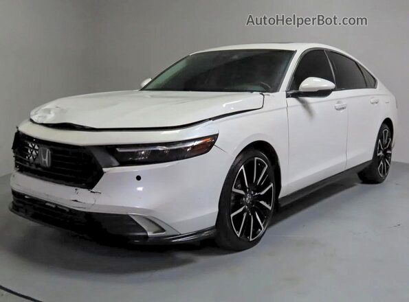 1HGCY2F8XRA084383 2024 HONDA ACCORD White Задня права чверть