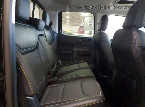 3FTCW8PA8SRB17210 2025 FORD MAVERICK Black Вид задньої частини салону
