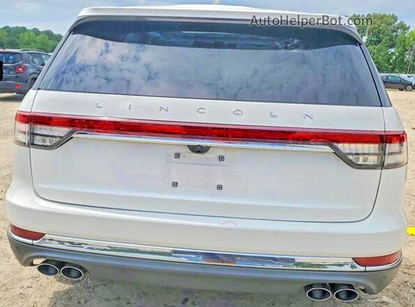 5LM5J7XC8LGL27987 2020 LINCOLN AVIATOR White Widok wnętrza z przodu