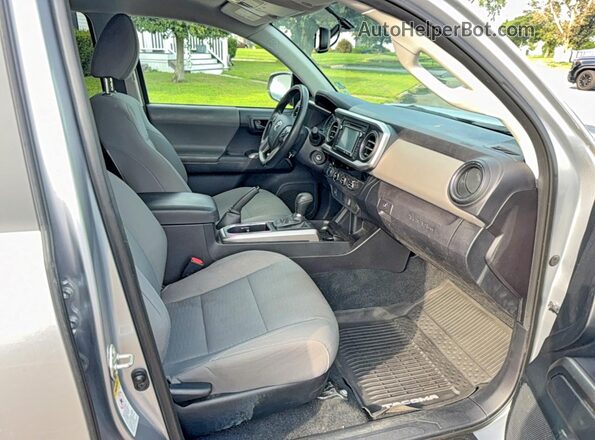 3TMCZ5AN6GM017063 2016 TOYOTA TACOMA Silver Vista trasera