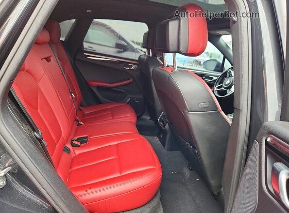 WP1AA2A5XHLB81365 2017 PORSCHE MACAN Gray Вид задньої частини салону