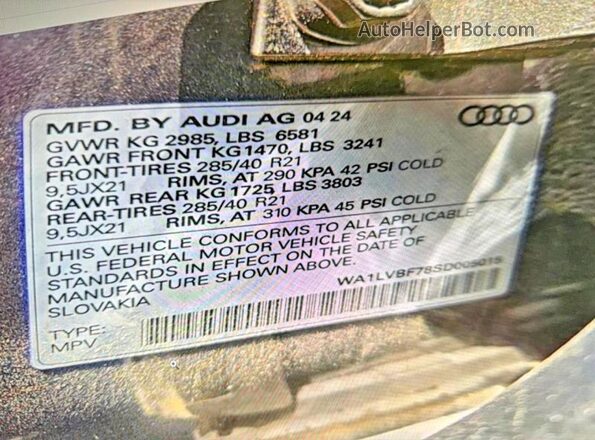 WA1LVBF78SD005015 2025 AUDI Q7 Gray Rear interior view
