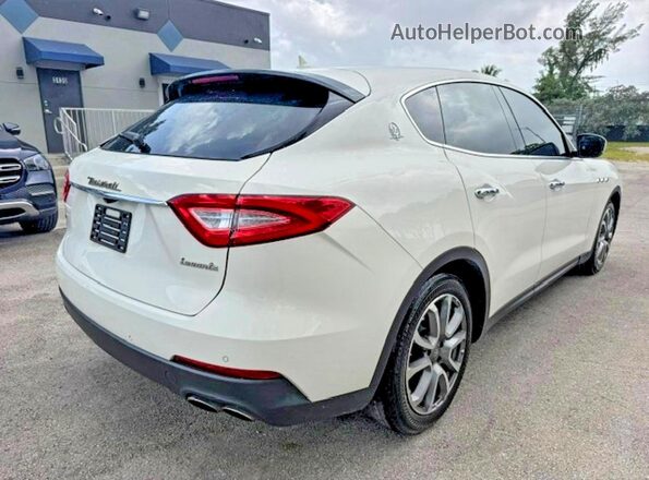 ZN661XUA6JX292117 2018 MASERATI ALL OTHER White Передня права чверть
