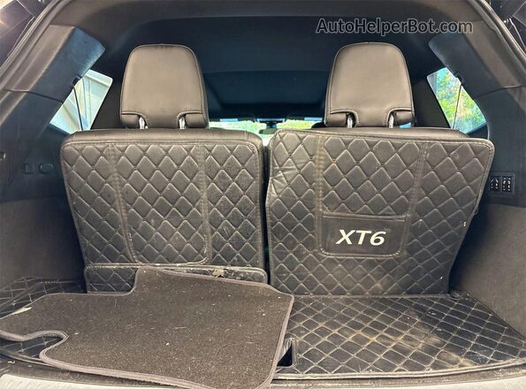 1GYKPCRS0NZ105757 2022 CADILLAC XT6 Black Vista del compartimento del motor
