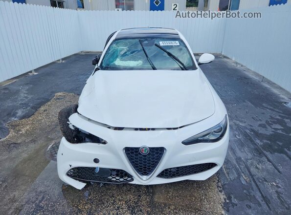 ZARFANBN8L7629553 2020 ALFA ROMEO GIULIA White Widok z tyłu