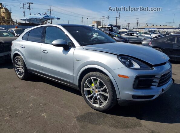 WP1BE2AY8NDA51058 2022 PORSCHE CAYENNE Silver Դիմացի տեսք