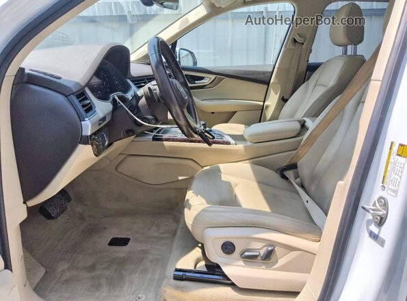 WA1LHAF71KD026709 2019 AUDI Q7 White Вид панелі приладів