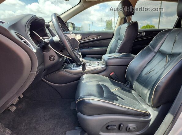 5N1DL0MM4JC505900 2018 INFINITI QX60 Silver Dashboard view