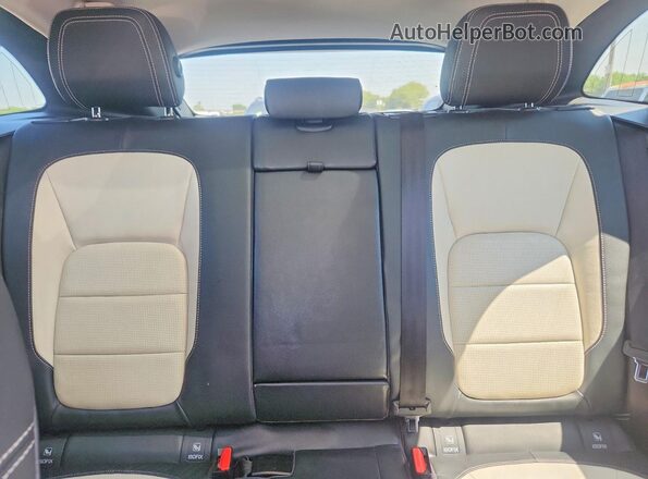 SADCL2BV6HA048024 2017 JAGUAR F-PACE Black უკანა სალონის ხედი