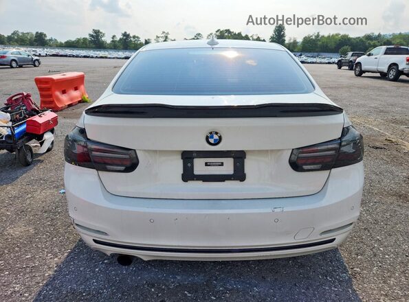 WBA8D9C58JA607906 2018 BMW 3 SERIES White Вид салону спереду