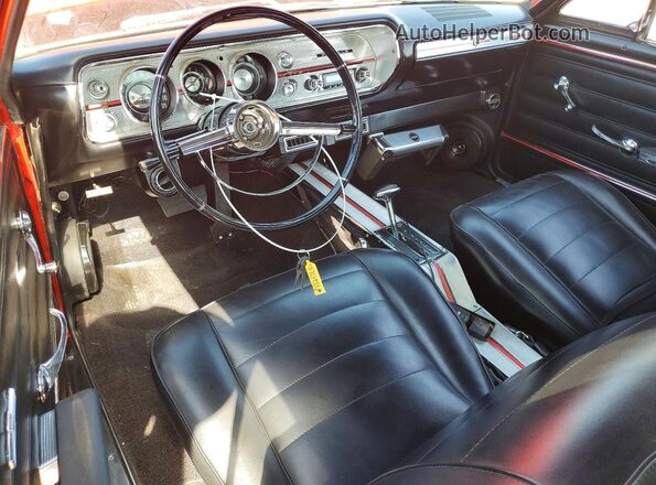 138375A149510 1965 CHEVROLET MALIBU Красный Вид панели приборов