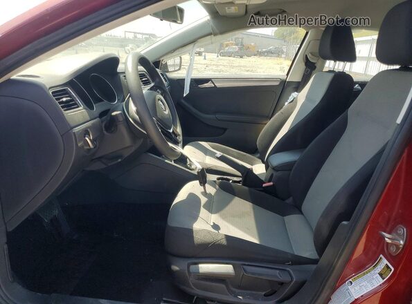 3VW2B7AJ8HM408853 2017 VOLKSWAGEN JETTA Красный Вид панели приборов