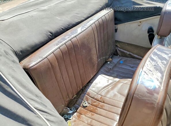 1412743791 1971 VOLKSWAGEN KARMANGHIA Gold Вид задніх сидінь