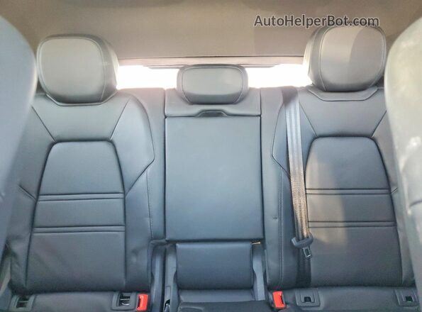 WP1BE2AY8NDA51058 2022 PORSCHE CAYENNE Silver Սալոնի հետևի տեսք