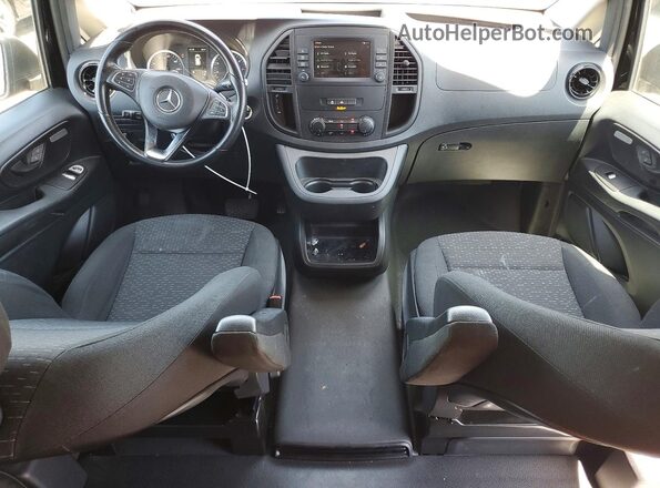 W1WV0FEY6P4337576 2023 MERCEDES-BENZ METRIS Black Սարքավորումների վահանակի տեսք
