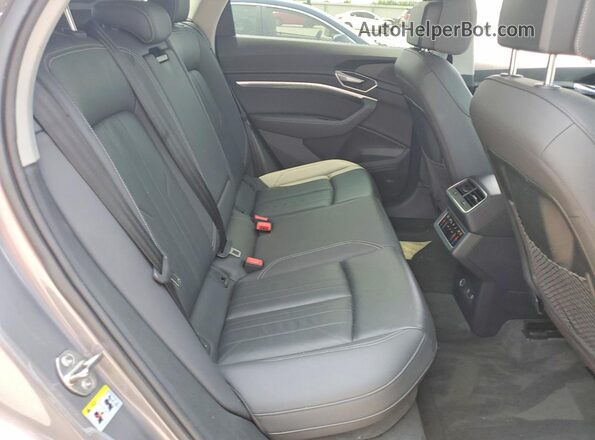 WA1AAAGE8MB020428 2021 AUDI E-TRON Gray Rear interior view