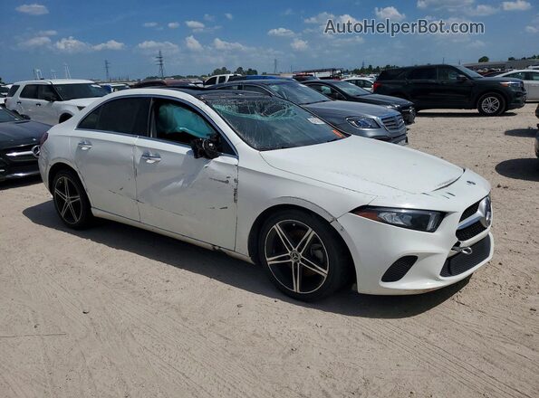 WDD3G4EB4KW015634 2019 MERCEDES-BENZ A White Widok z przodu
