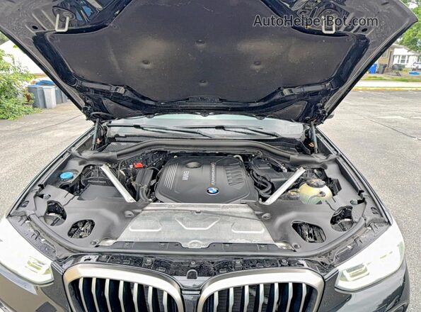5UXTS3C53K0Z05575 2019 BMW X3 Black Vista del salpicadero