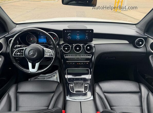 W1N0G8EB3NV376098 2022 MERCEDES-BENZ GLC-CLASS White Rear seats view
