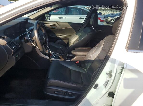 1HGCR2F10HA053030 2017 HONDA ACCORD Белый Вид панели приборов