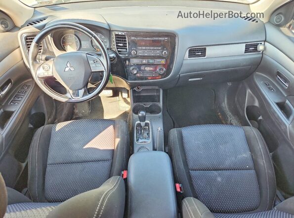 JA4AD2A32GZ017203 2016 MITSUBISHI OUTLANDER Белый Вид щитка приборов
