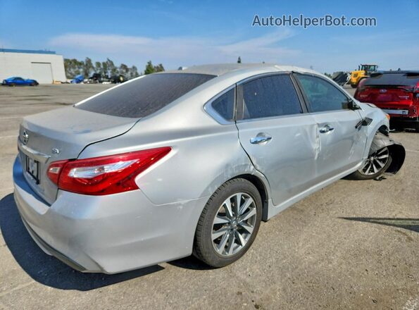 1N4AL3AP6HC219859 2017 NISSAN ALTIMA Silver Front right
