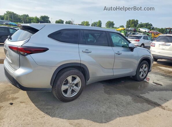 5TDKDRAH7RS530305 2024 TOYOTA HIGHLANDER Серебряный Передняя правая четверть