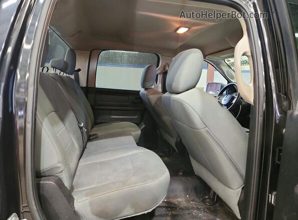 1C6RR7KG2GS108738 2016 RAM 1500 Black Rear interior view