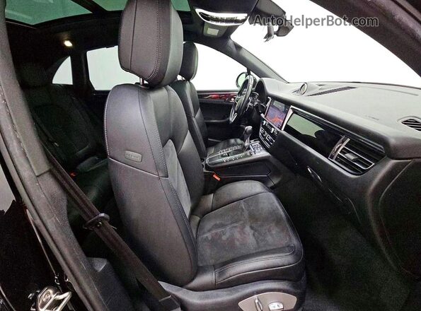WP1AA2A57MLB08979 2021 PORSCHE MACAN Black Vista frontal