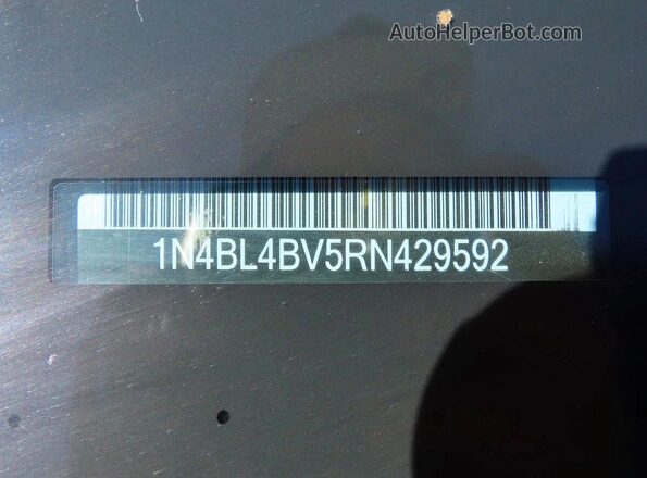 1N4BL4BV5RN429592 2024 NISSAN ALTIMA White Widok wnętrza z tyłu