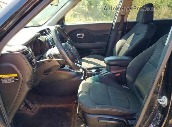 KNDJN2A21H7882459 2017 KIA SOUL Black Widok deski rozdzielczej