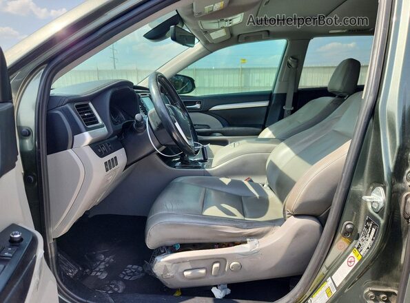 5TDKZRFH6KS316972 2019 TOYOTA HIGHLANDER Green Instrument cluster view