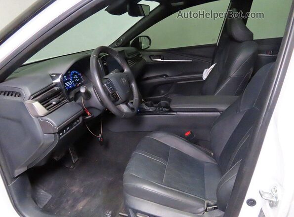 4T1DBADK9SU006898 2025 TOYOTA CAMRY White უკანა სავარძლების ხედი