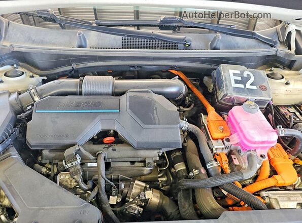 KNDPUCAG6P7059930 2023 KIA SPORTAGE White Vista del salpicadero