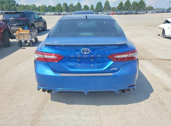4T1BZ1HKXJU006680 2018 TOYOTA CAMRY Blue Սալոնի դիմացի տեսք