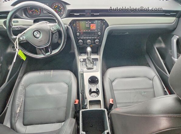 1VWSA7A37LC018891 2020 VOLKSWAGEN PASSAT Белый Вид щитка приборов