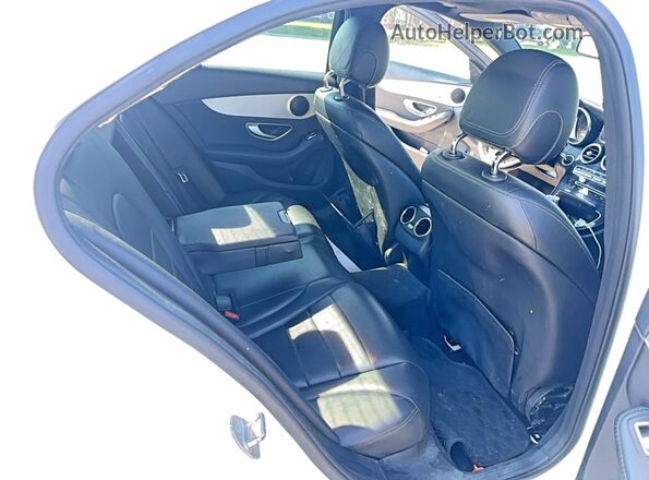 55SWF4KB8HU192830 2017 MERCEDES-BENZ C White Vista interior delantera