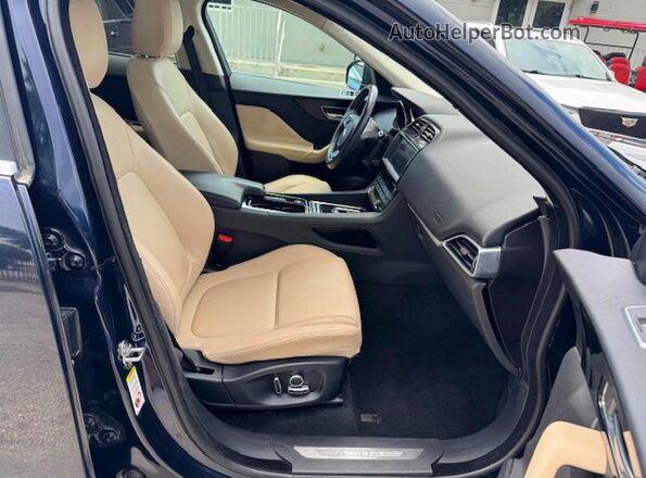 SADCJ2FX8LA619250 2020 JAGUAR F-PACE Синий Вид панели приборов