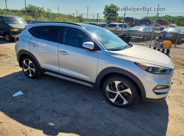 KM8J3CA23JU615371 2018 HYUNDAI TUCSON Silver Vista frontal