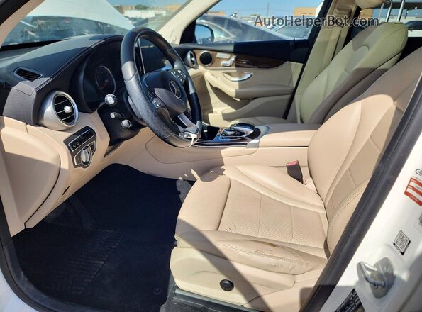 WDC0G4JB3GF050346 2016 MERCEDES-BENZ GLC-CLASS White Widok deski rozdzielczej