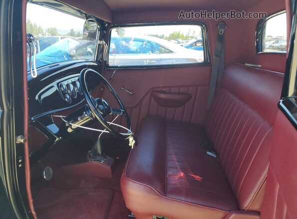 18133066 1932 FORD UNKNOWN Black Front interior view
