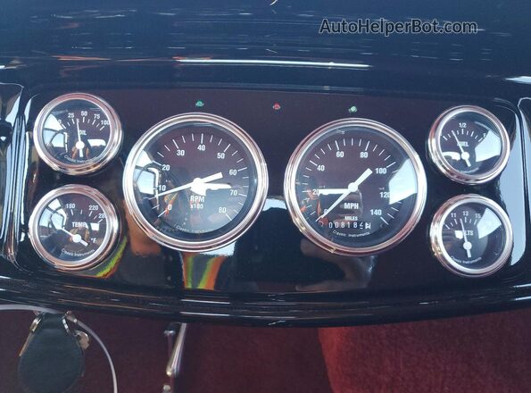 18133066 1932 FORD UNKNOWN Black Instrument cluster view
