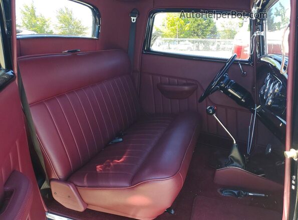 18133066 1932 FORD UNKNOWN Black Rear seats view