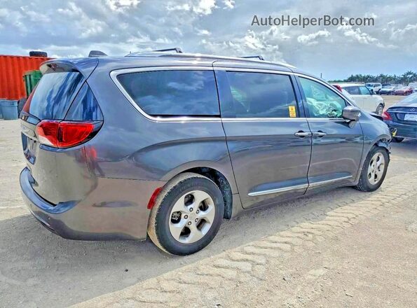 2C4RC1EG7HR821754 2017 CHRYSLER PACIFICA Серый Передняя правая четверть
