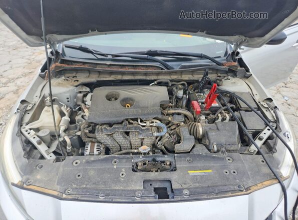 1N4BL4CV3KC148925 2019 NISSAN ALTIMA Silver Widok komory silnika