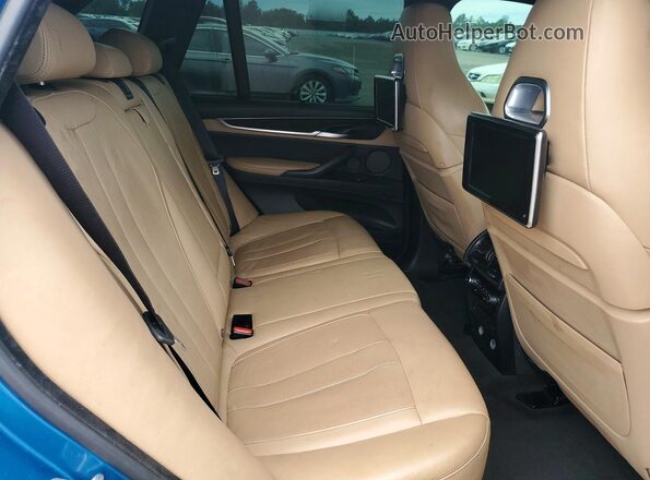 5YMKT6C57G0R77812 2016 BMW X5 Blue Widok komory silnika