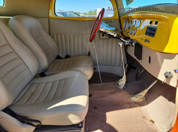 18909942 1934 FORD UNKNOWN Two Tone Front interior view