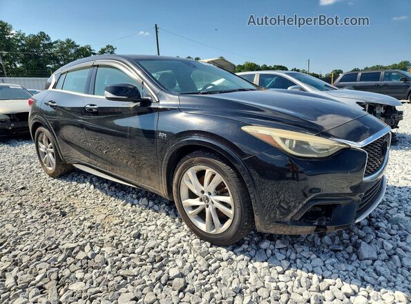 SJKCH5CP7JA059700 2018 INFINITI QX30 Black Вид спереду