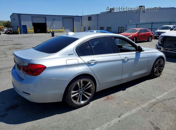 WBA8E1C57HK895095 2017 BMW 3 SERIES Silver Przód prawy