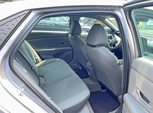 KMHLM4DG0SU094579 2025 HYUNDAI ELANTRA Серебряный Вид салона спереди